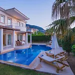 Villa Hanel Life Royale 15 With Private Pool *