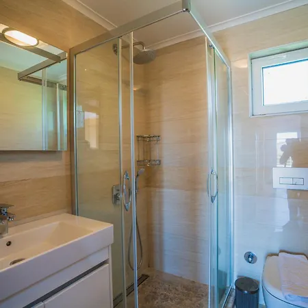 Hanel Life Royale 15 With Private Pool