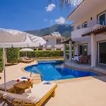 Hanel Life Royale 15 With Private Pool *